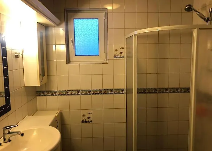 Kotimaailma - Iso Ja Viihtyisae Omakotitalo Saunalla 9 Henkiloelle * Helsínquia