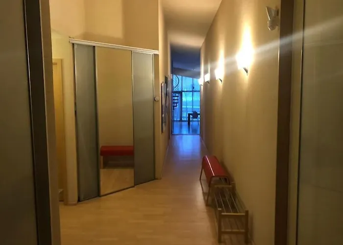 Kotimaailma - Iso Ja Viihtyisae Omakotitalo Saunalla 9 Henkiloelle Apartamento Helsínquia