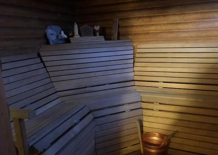 Kotimaailma - Iso Ja Viihtyisae Omakotitalo Saunalla 9 Henkiloelle Helsínquia