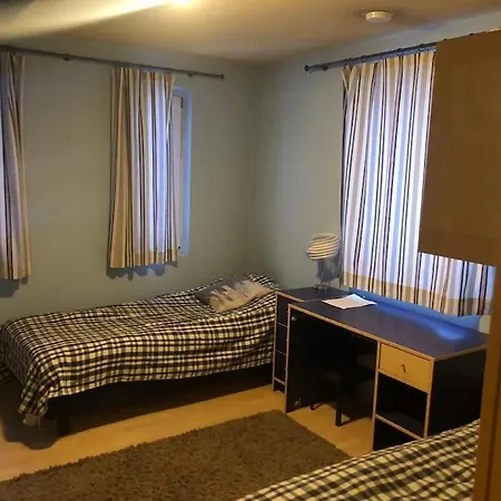 Kotimaailma - Iso Ja Viihtyisae Omakotitalo Saunalla 9 Henkiloelle Apartment Helsinki